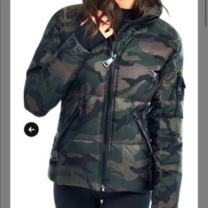 SAM. Camouflage Puffer Jacket